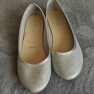 Girls flats